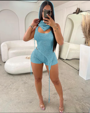 Load image into Gallery viewer, Sexy Hollow Out Sequin Backless Two Piece Shorts Set