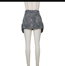 Load image into Gallery viewer, Fashion Camouflage Patchwork Big Pockets Denim Skirt
