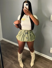 Load image into Gallery viewer, Fashion Denim Pleated Ultra-short Culottes