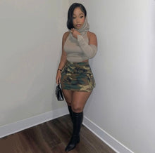 Load image into Gallery viewer, Pocket Camouflage Sexy Mini Skirt