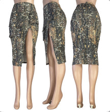 Load image into Gallery viewer, Printed Pocket Slit Skirt