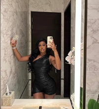 Load image into Gallery viewer, Solid Single Shoulder Sleeveless Romper