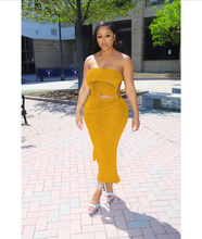 Load image into Gallery viewer, Solid Wrap Chest Tie Up Backless Top Knits Two Piece Skirts Set
