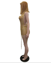 Load image into Gallery viewer, Sexy Hollow Out Sequin Backless Two Piece Shorts Set
