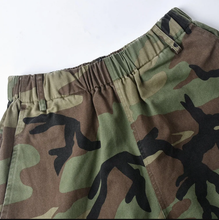 Load image into Gallery viewer, Casual Letter Patch Camouflage Shorts
