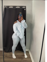 Load image into Gallery viewer, Solid Color Hooded Hollow Out Knit Two Piece Pants Set
