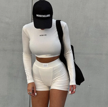 Load image into Gallery viewer, Knit Crew Neck Long Sleeve Shorts Two Piece
