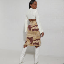 Load image into Gallery viewer, Printed Pocket Slit Skirt
