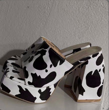 Load image into Gallery viewer, Square Head Thick Heel Slippers

