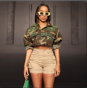 Camo Print Big Pocket Short Coat