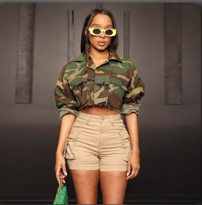 Camo Print Big Pocket Short Coat