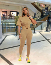 Load image into Gallery viewer, Plus Size Solid Short Sleeve Two Piece Pants Set
