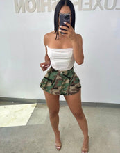 Load image into Gallery viewer, Sexy Pleated Denim Mini Culottes
