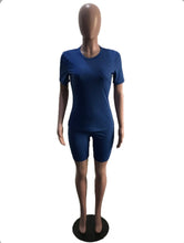 Load image into Gallery viewer, Solid Color Loose Short Sleeve Two Piece Set
