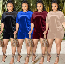 Load image into Gallery viewer, Solid Short Sleeve Casual Two Piece Shorts Set
