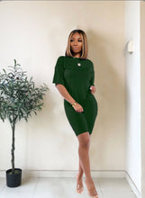 Load image into Gallery viewer, Solid Color Loose Short Sleeve Two Piece Set

