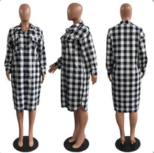 Load image into Gallery viewer, Plus Size Plaid Full Sleeve Split Long Coat

