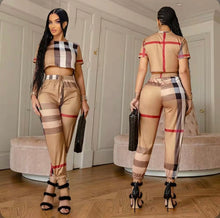 Load image into Gallery viewer, Fashion Stripe Crop Tops Slim Two Pants Piece Set
