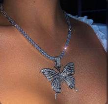 Load image into Gallery viewer, Big Butterfly Pandant Full Rhinestone Necklace Choker
