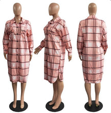 Load image into Gallery viewer, Plus Size Plaid Full Sleeve Split Long Coat
