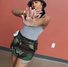 Load image into Gallery viewer, Casual Camo Print Pockets Mini Skirt(Without Bag
