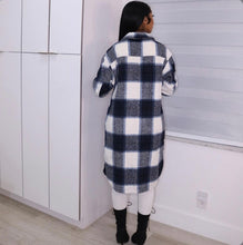 Load image into Gallery viewer, Plaid Full Sleeve Buttons Long Coat
