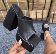 Load image into Gallery viewer, Square Head Thick Heel Slippers
