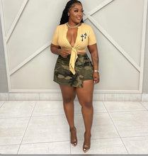 Load image into Gallery viewer, Plus Size Fashion Lace Up Top
