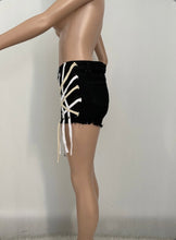 Load image into Gallery viewer, Denim Ribbon Skinny Jeans Shorts
