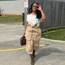 Load image into Gallery viewer, Plus Size Solid Color Zipper Pocket Skirt
